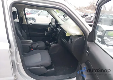 2009 Jeep Patriot Sport from USA, damaged, VIN 1J4FT28B59D159065